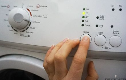 Chọn nhiệt độ nước phù hợp với loại vải khi giặt ủi